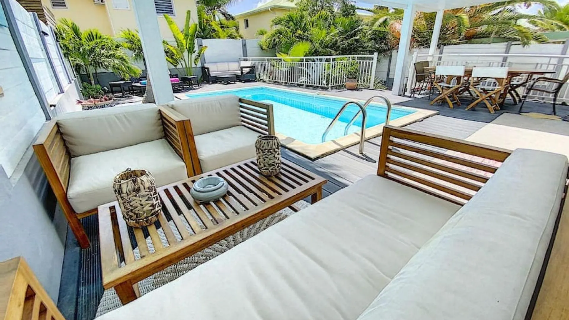 Villa Zandoli, Walkable Orient Bay Beach, Private Pool