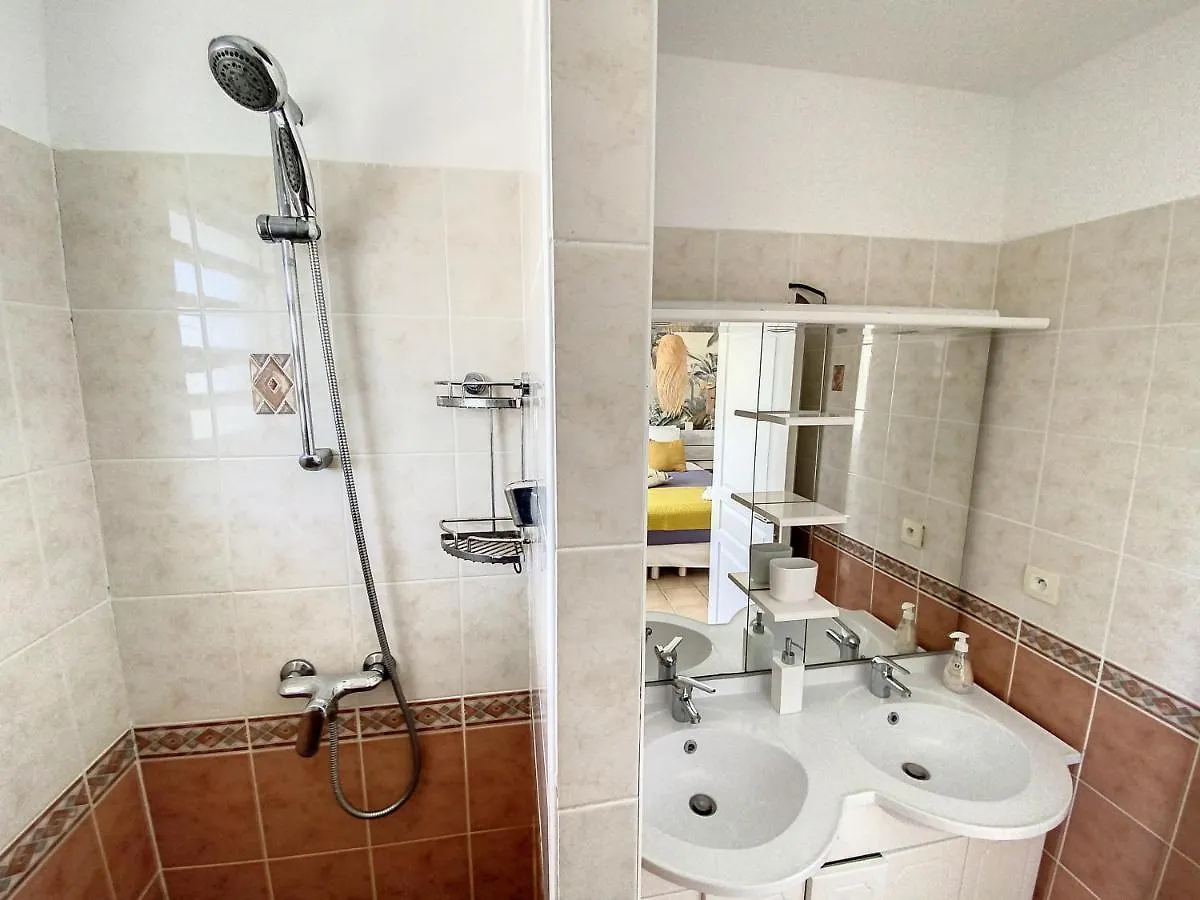 Villa Zandoli, Walkable Orient Bay Beach, Private Pool Saint-Martin